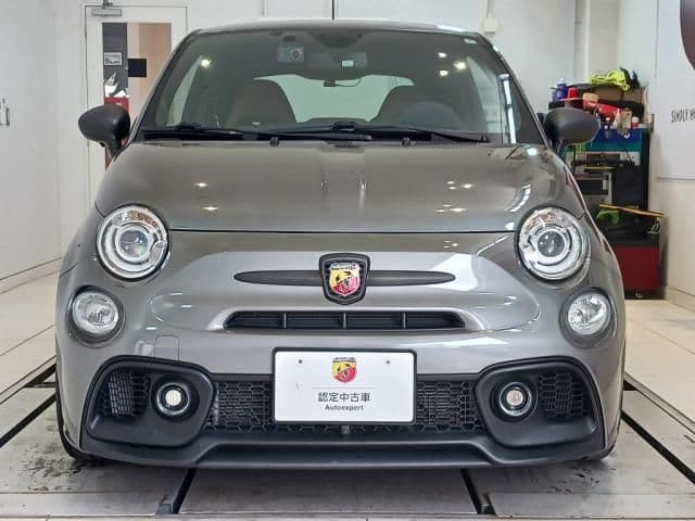 Car thumbnail 3