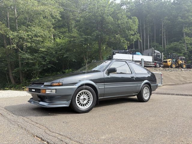 Car thumbnail 2