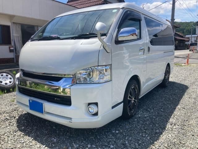 Car image 1
