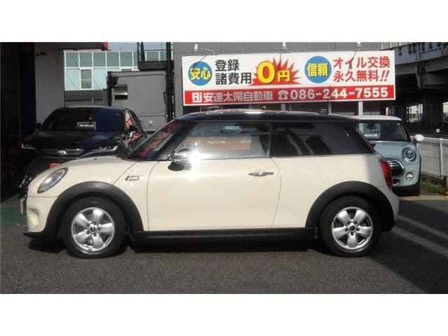 Car thumbnail 4