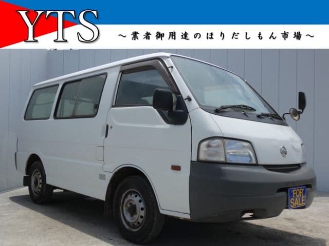 NISSAN CLIPPER truck 4WD