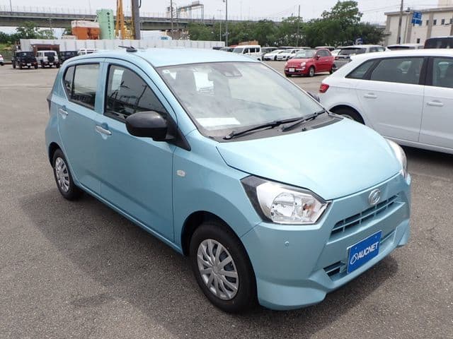 Car thumbnail 4
