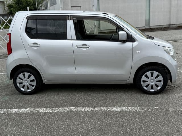 Car thumbnail 4