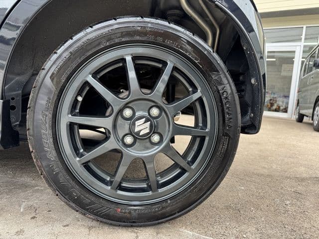 Car thumbnail 4