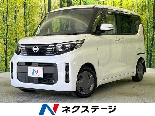 NISSAN