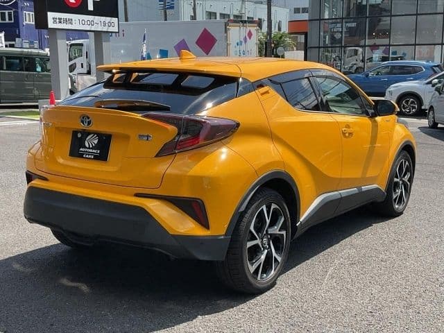 Car thumbnail 3