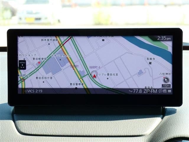 Car thumbnail 3