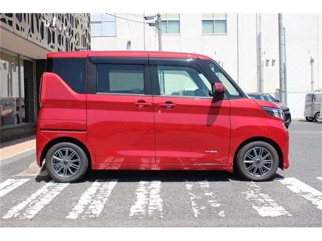 Car thumbnail 4