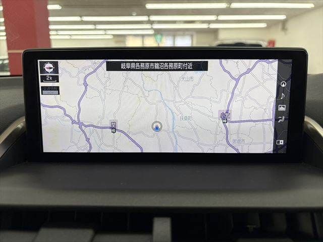 Car thumbnail 4