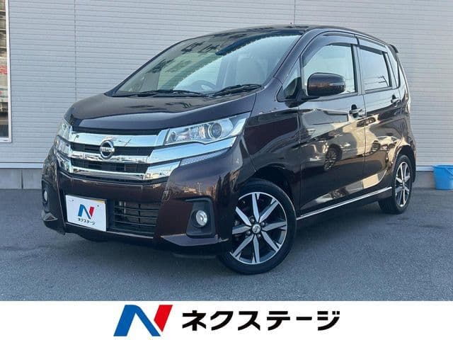 NISSAN