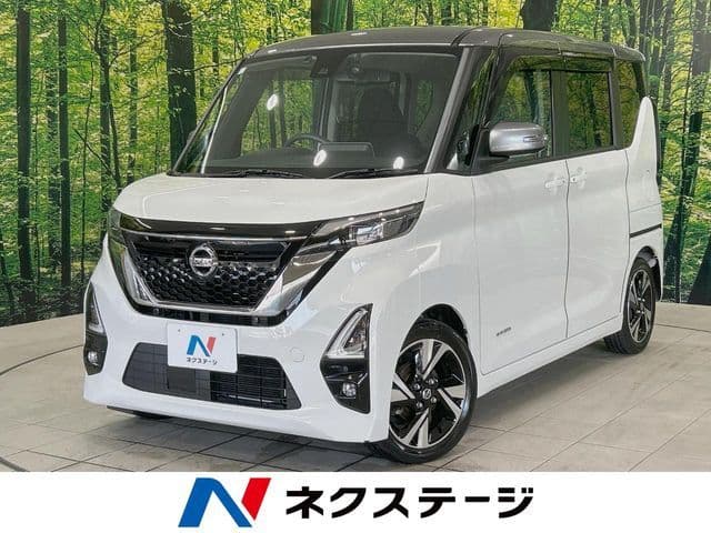 NISSAN