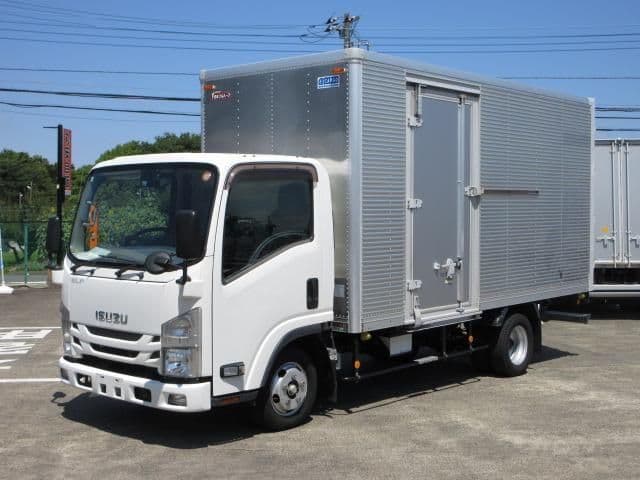 ISUZU
