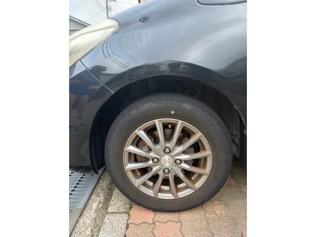 Car thumbnail 3