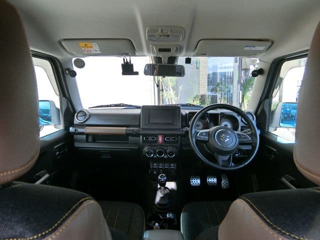 Car thumbnail 3