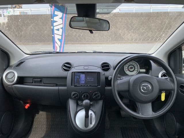 Car thumbnail 3