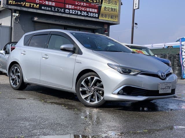 TOYOTA AURIS HYBRID