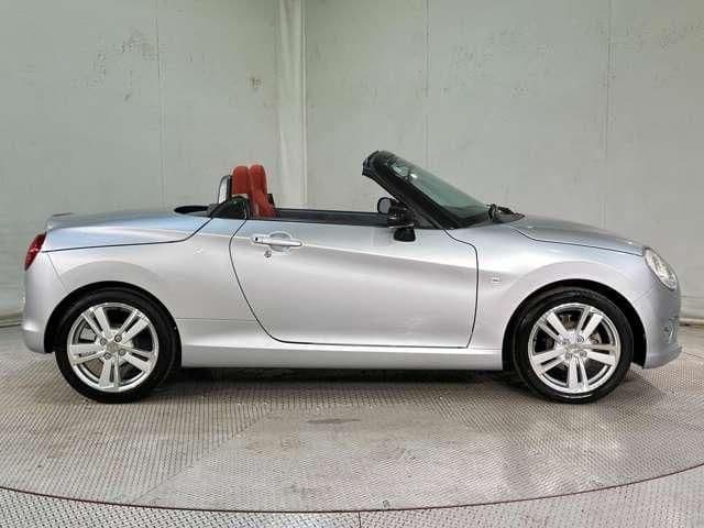 Car thumbnail 4