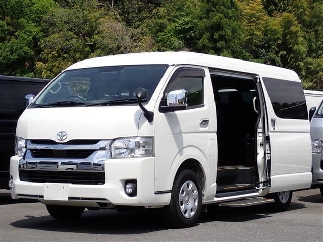 Car image 1