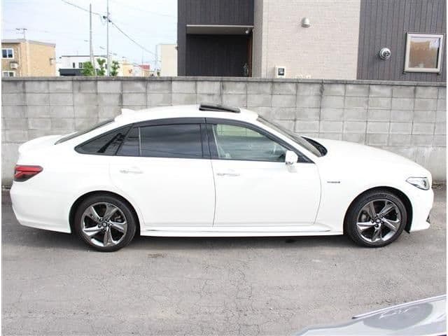 Car thumbnail 4