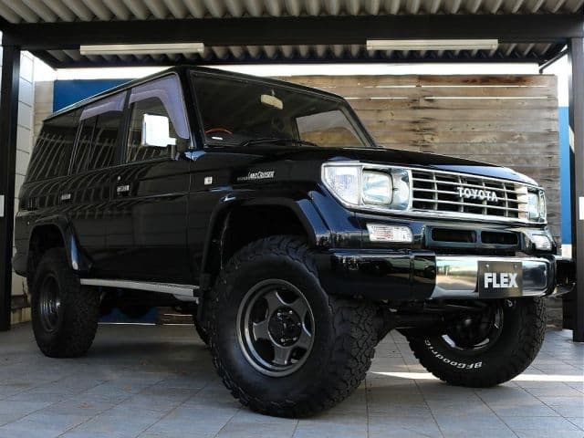 Car thumbnail 4