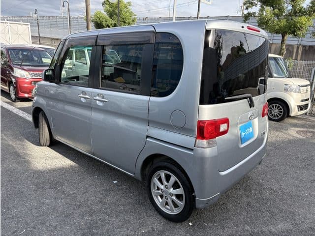 Car thumbnail 4