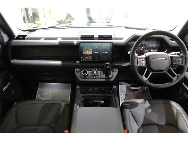 Car thumbnail 3