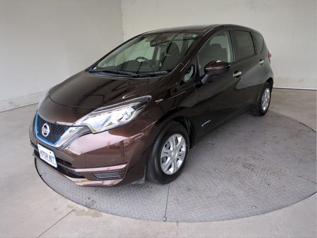 NISSAN