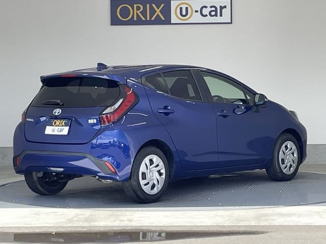 Car thumbnail 3