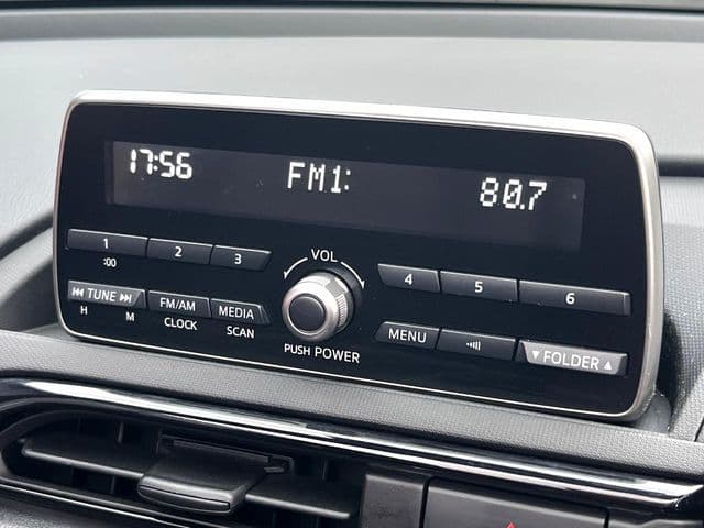 Car thumbnail 4
