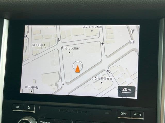 Car thumbnail 4