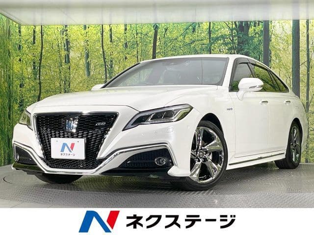 TOYOTA CROWN sedan hybrid