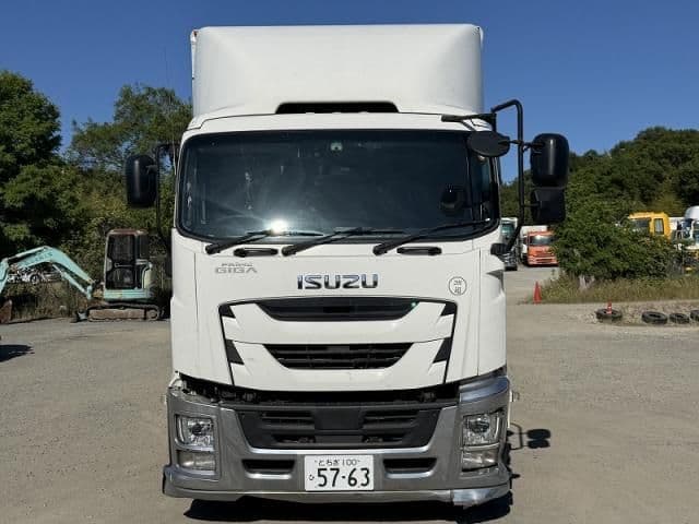 ISUZU