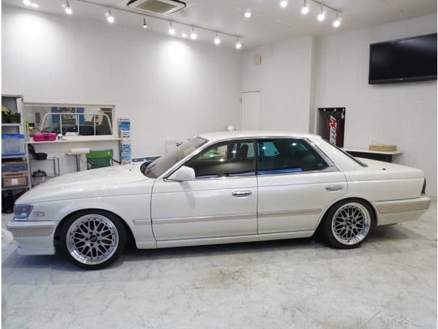 Car thumbnail 4