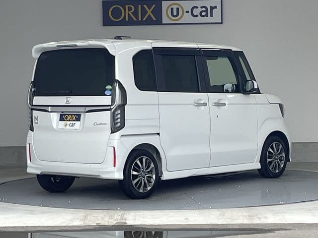 Car thumbnail 3
