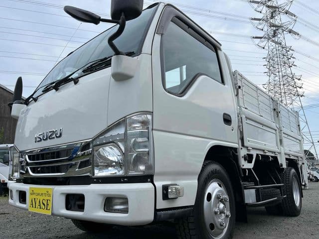 ISUZU