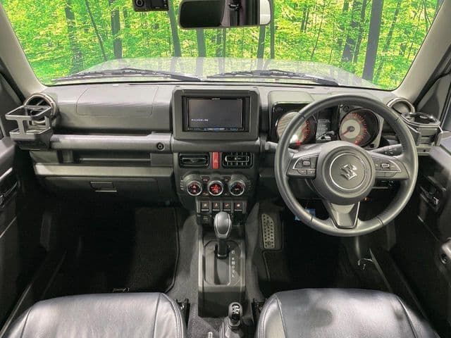 Car thumbnail 4