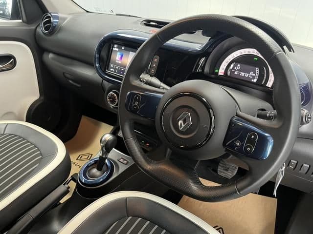 Car thumbnail 2