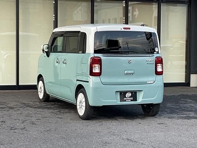 Car thumbnail 3