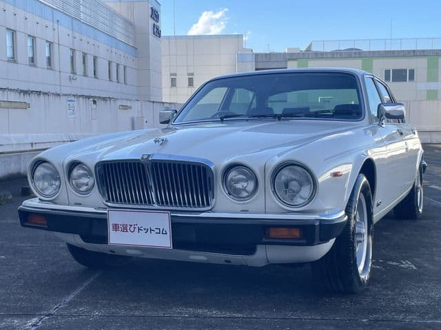 JAGUAR JAGUAR XJseries sedan