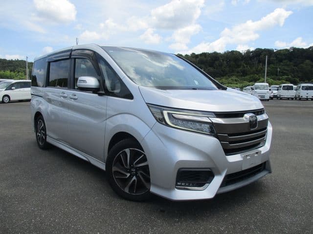 HONDA STEPWAGON SPADA