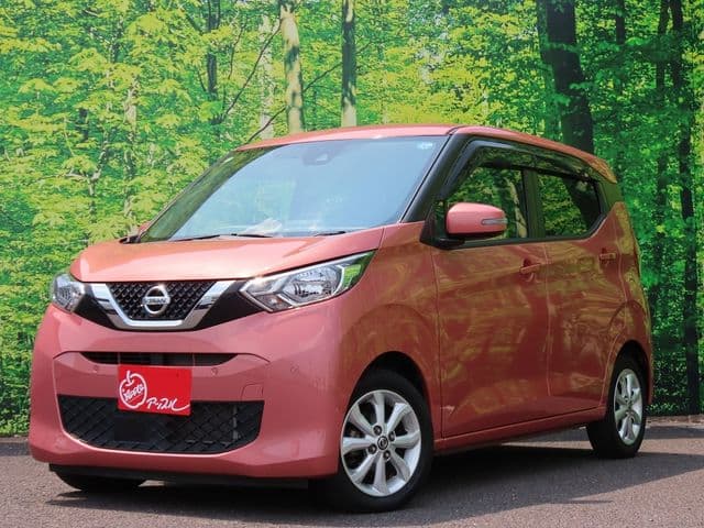 NISSAN