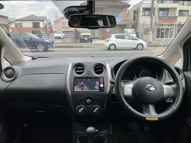 Car thumbnail 4