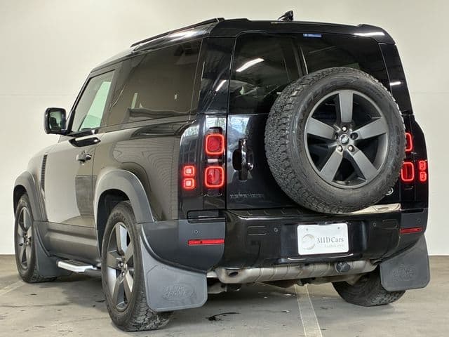Car thumbnail 3
