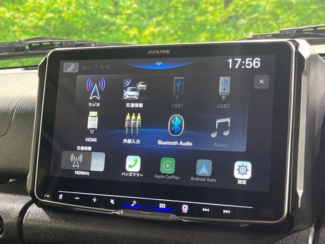 Car thumbnail 3