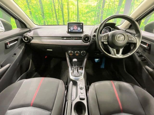 Car thumbnail 4
