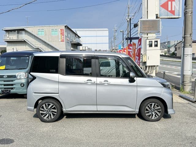 Car thumbnail 3