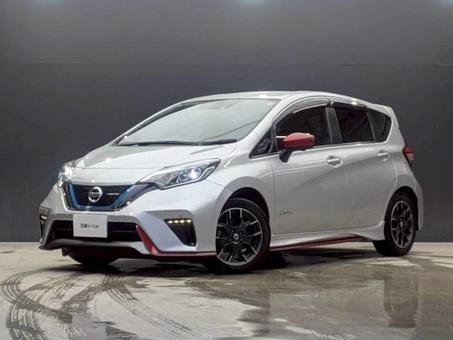 NISSAN