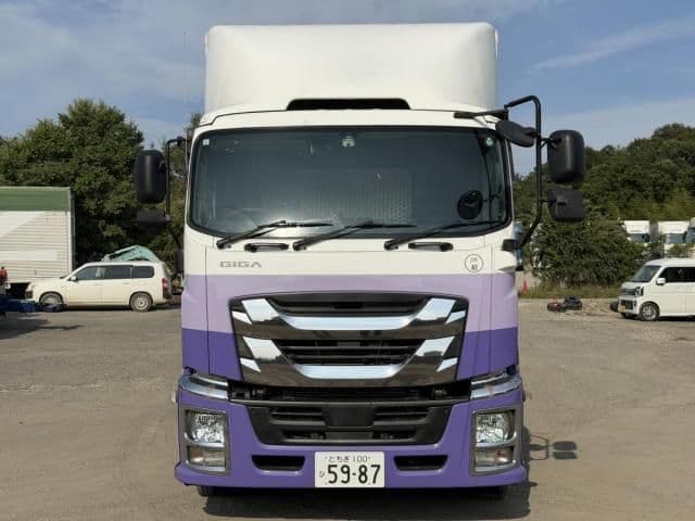 Car thumbnail 2