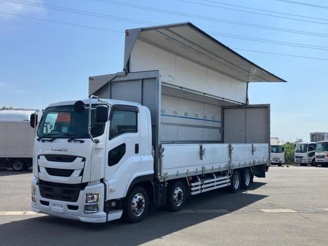 ISUZU