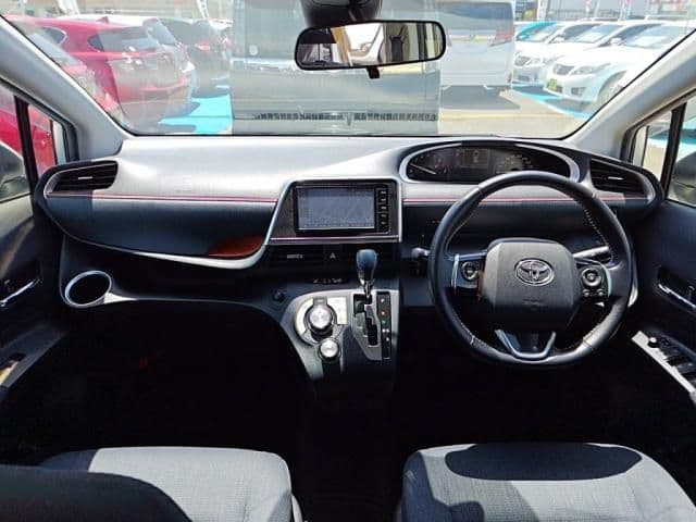 Car thumbnail 3
